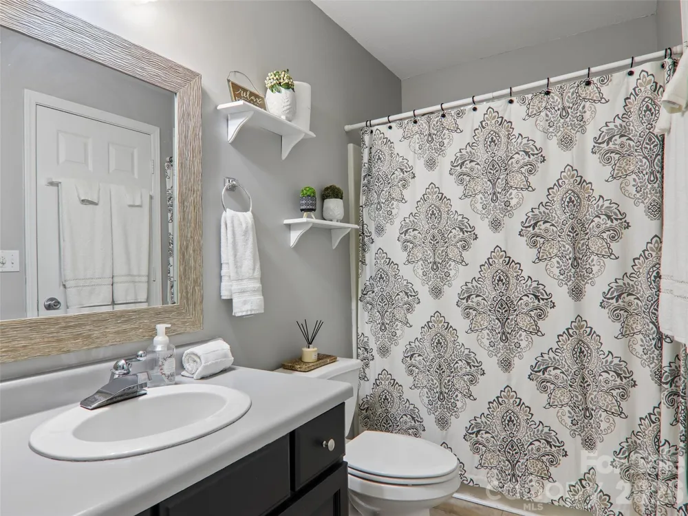 554 Pisgah Forest Drive Pisgah Forest, NC 28768