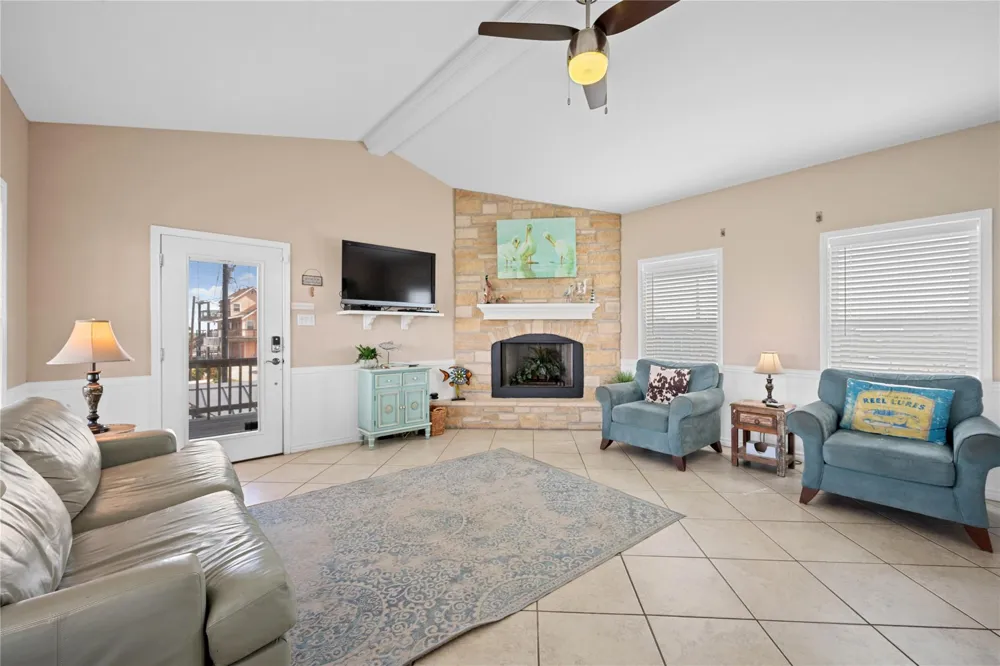 740 Copano Cove Rockport, TX 78382