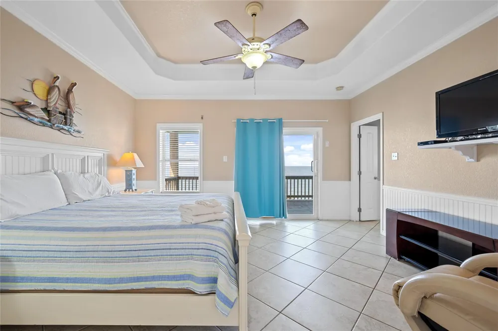 740 Copano Cove Rockport, TX 78382