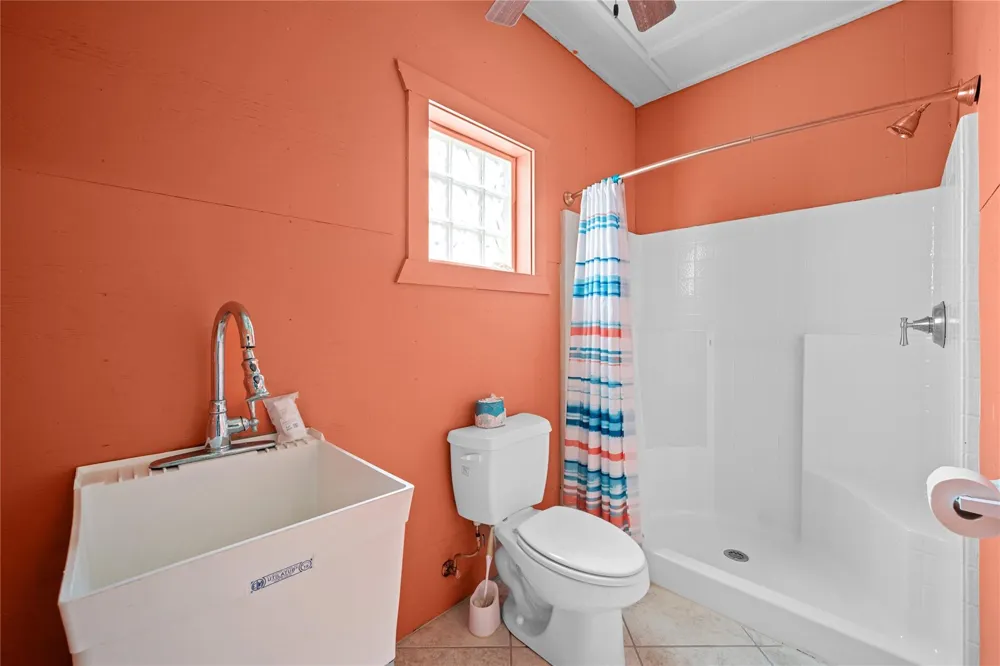 740 Copano Cove Rockport, TX 78382