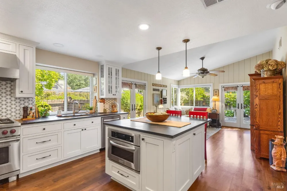 333 Saybrook Avenue Vacaville, CA 95687