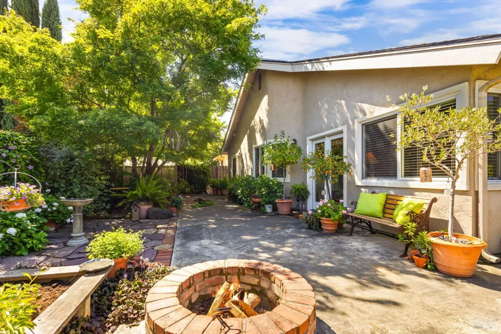 333 Saybrook Avenue Vacaville, CA 95687