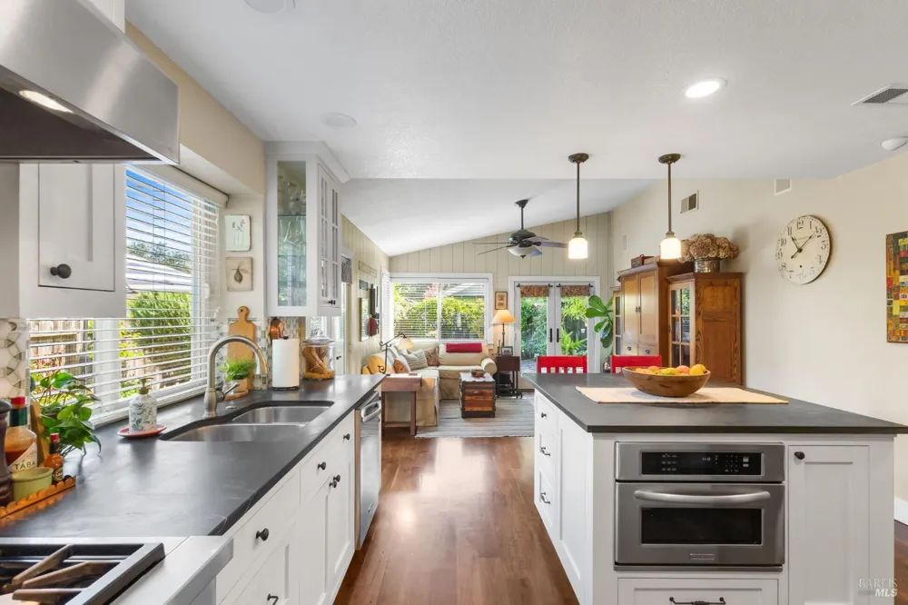 333 Saybrook Avenue Vacaville, CA 95687
