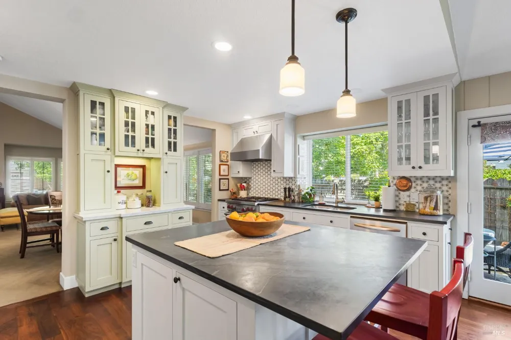 333 Saybrook Avenue Vacaville, CA 95687