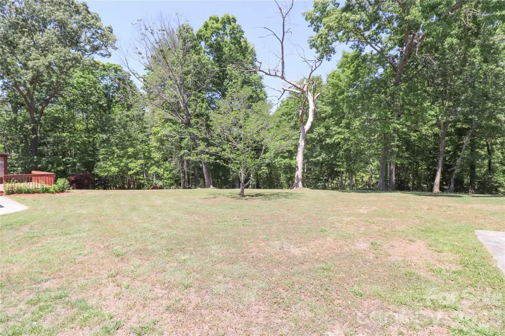 112 Forest Avenue NE Valdese, NC 28690