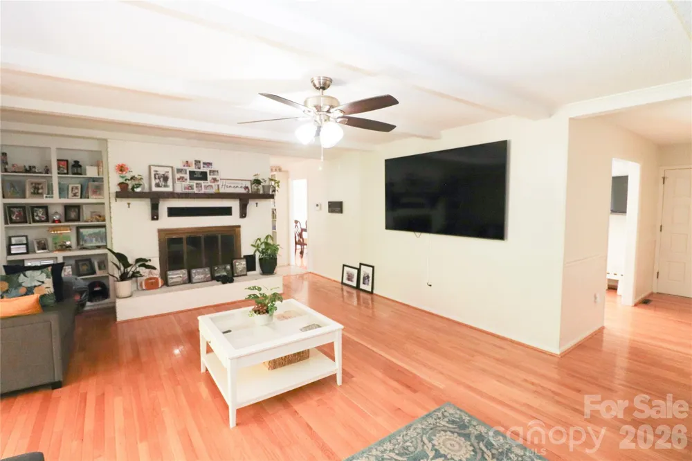 112 Forest Avenue NE Valdese, NC 28690