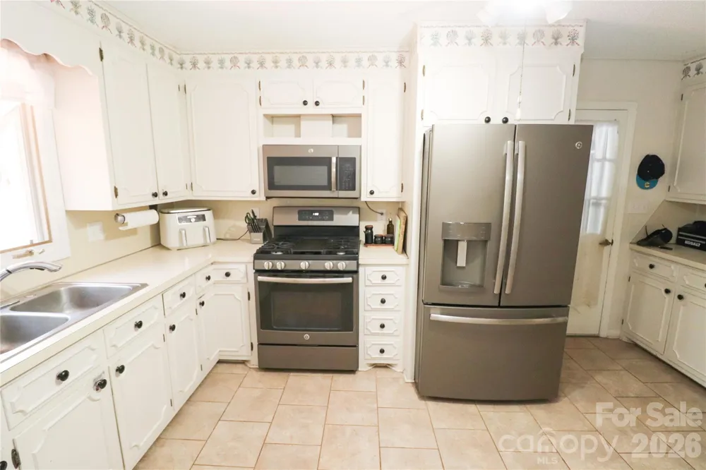 112 Forest Avenue NE Valdese, NC 28690