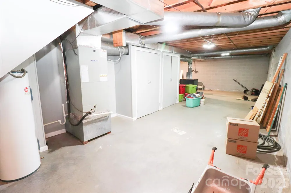 112 Forest Avenue NE Valdese, NC 28690