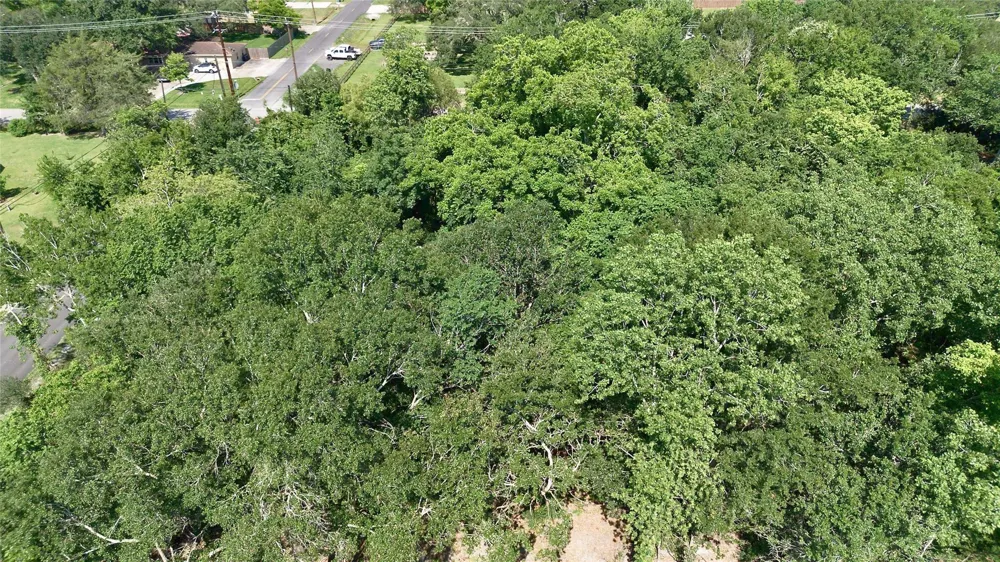 32nd St Santa Fe, TX 77510