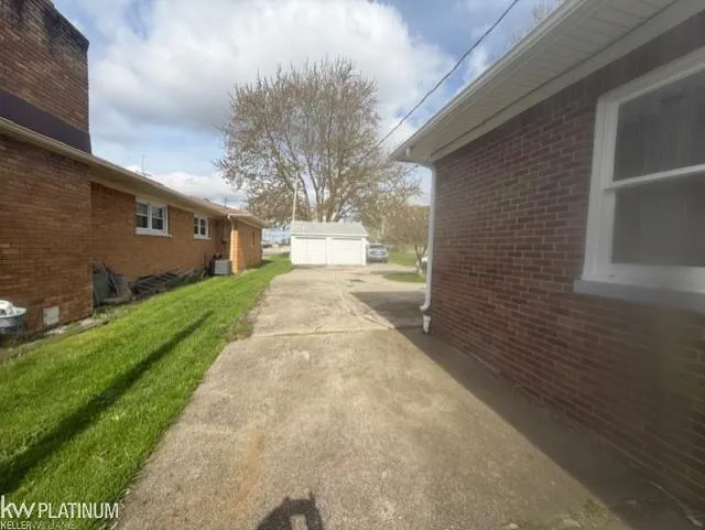 1891 S Parker Street Marine City City, MI 48039