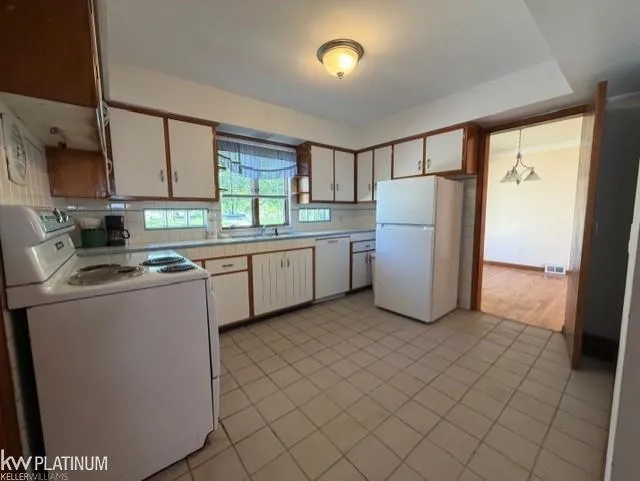 1891 S Parker Street Marine City City, MI 48039