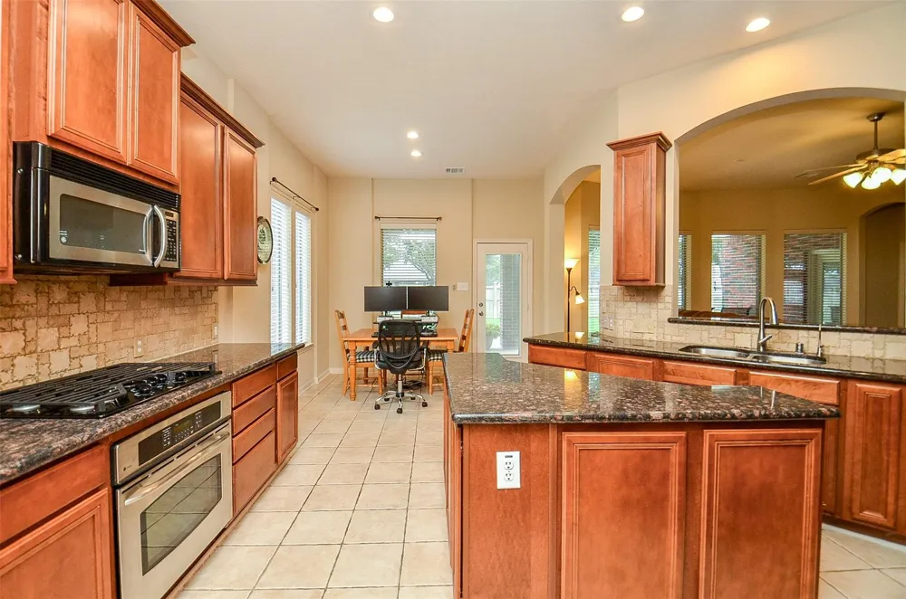 21211 Dover Park Lane Katy, TX 77450