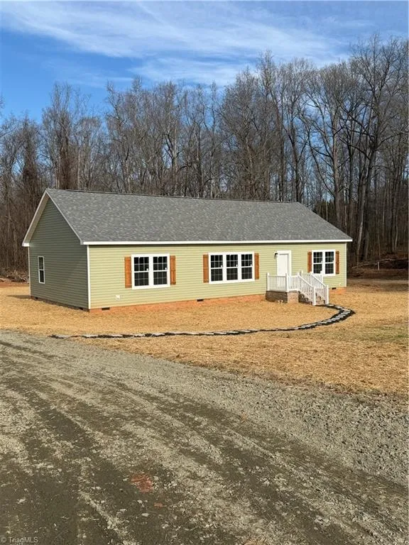 1824 Oak Ridge Church Road Yadkinville, NC 27011