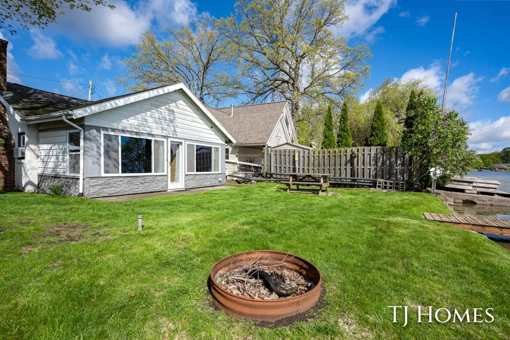 2375 Patterson Road Shelbyville, MI 49344