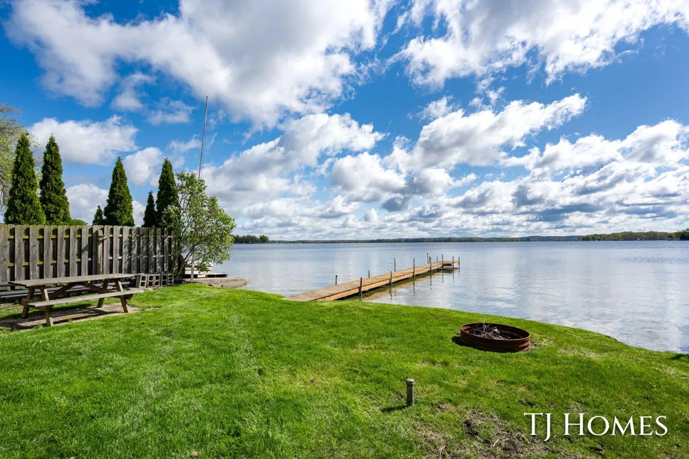 2375 Patterson Road Shelbyville, MI 49344