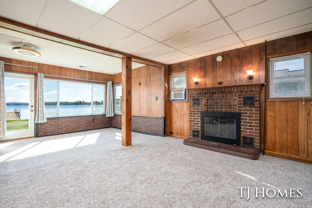 2375 Patterson Road Shelbyville, MI 49344