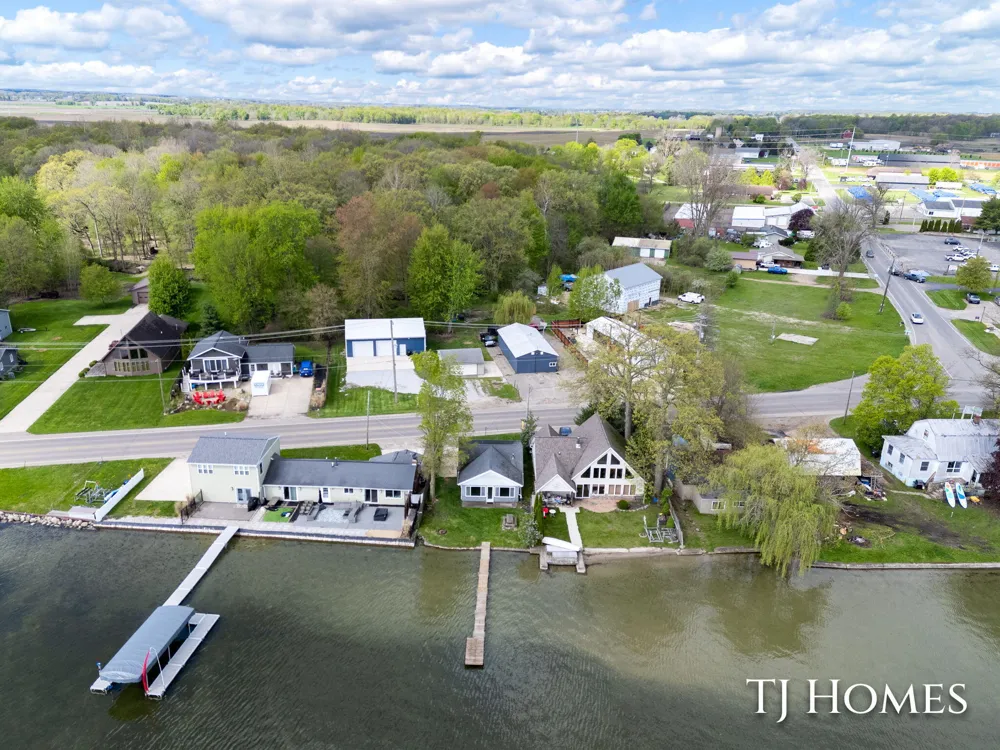 2375 Patterson Road Shelbyville, MI 49344