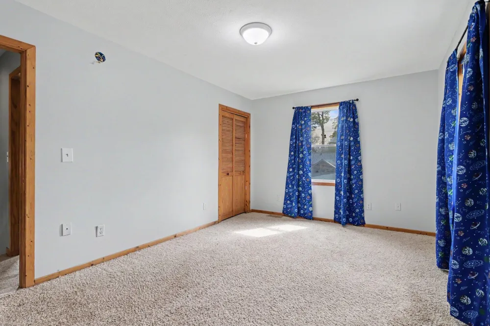 243 E Catherine Street Bellevue Village, MI 49021