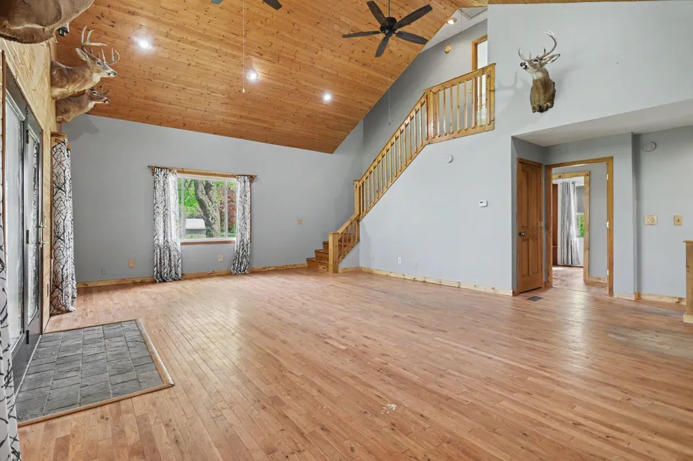 243 E Catherine Street Bellevue Village, MI 49021