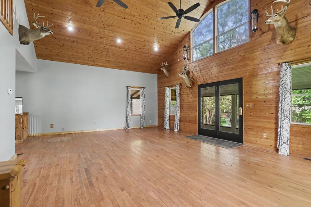 243 E Catherine Street Bellevue Village, MI 49021