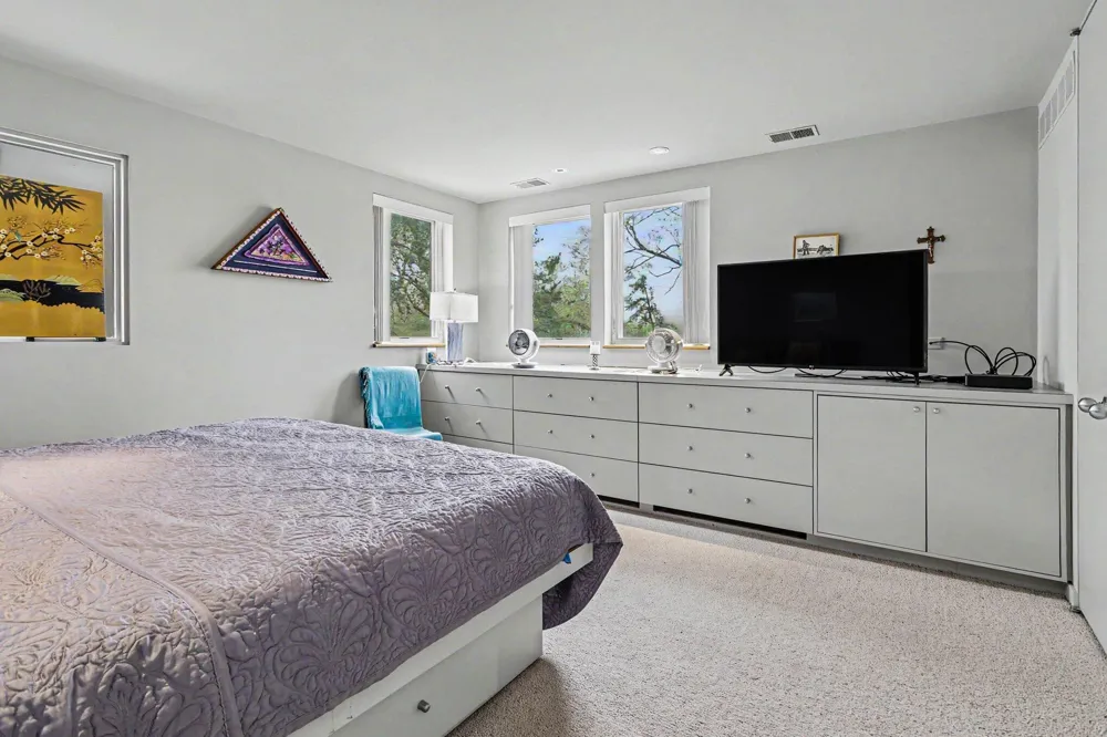 51212 Deer Park Drive New Buffalo, MI 49117