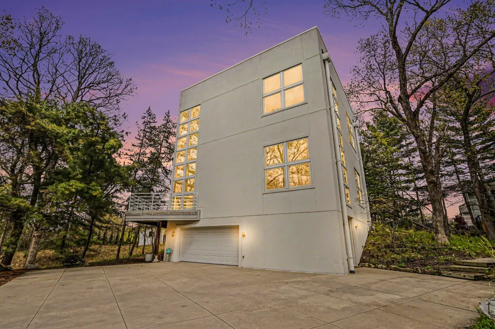 51212 Deer Park Drive New Buffalo, MI 49117