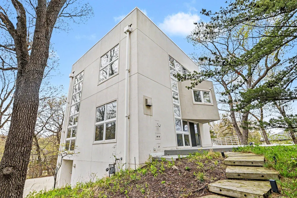 51212 Deer Park Drive New Buffalo, MI 49117