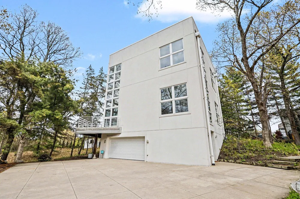 51212 Deer Park Drive New Buffalo, MI 49117