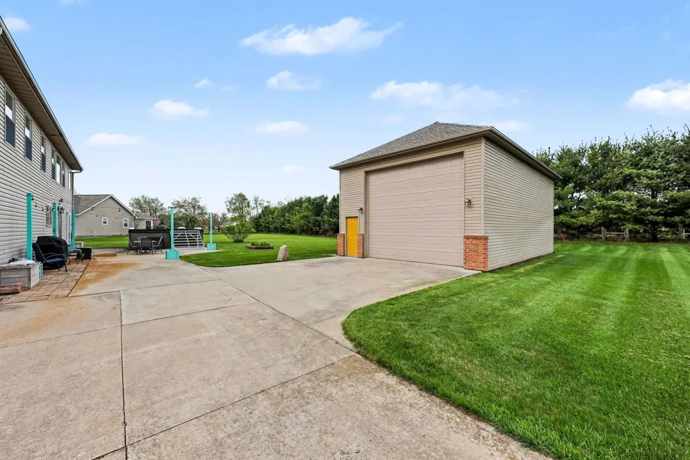 10577 Keane Drive Grass Lake, MI 49240