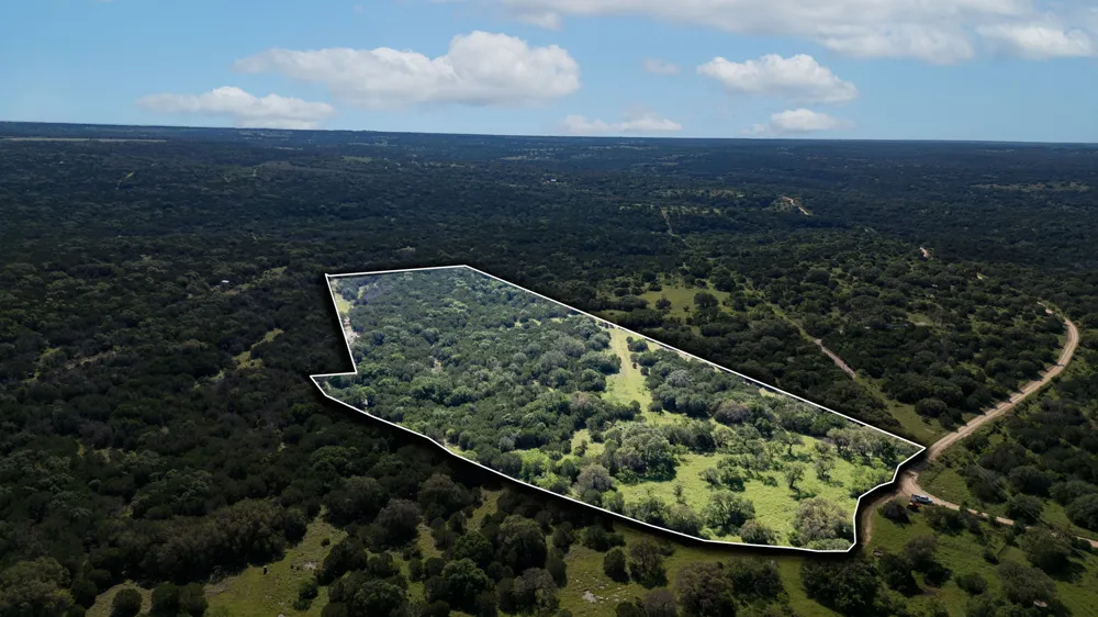 1377 Lampasas, TX 76550