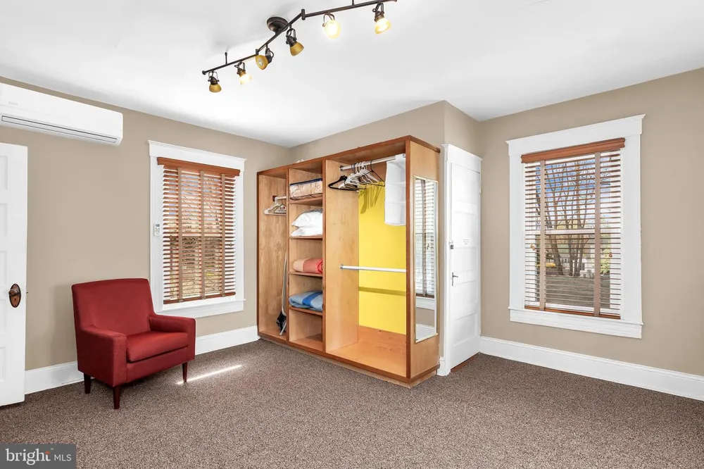 309 GLENBURN AVENUE Cambridge, MD 21613