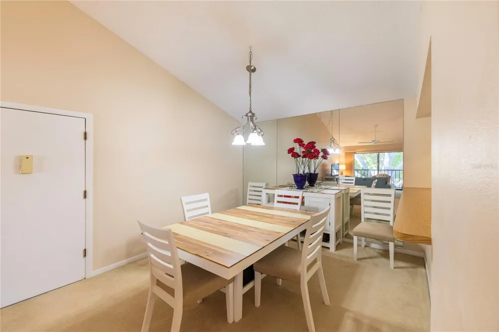 646 BIRD BAY DRIVE E #207 Venice, FL 34285
