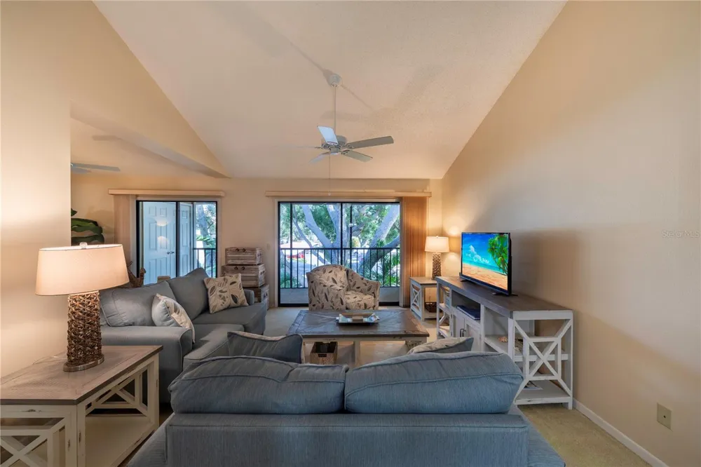 646 BIRD BAY DRIVE E #207 Venice, FL 34285