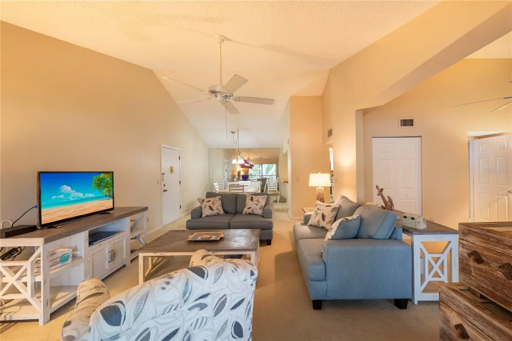 646 BIRD BAY DRIVE E #207 Venice, FL 34285