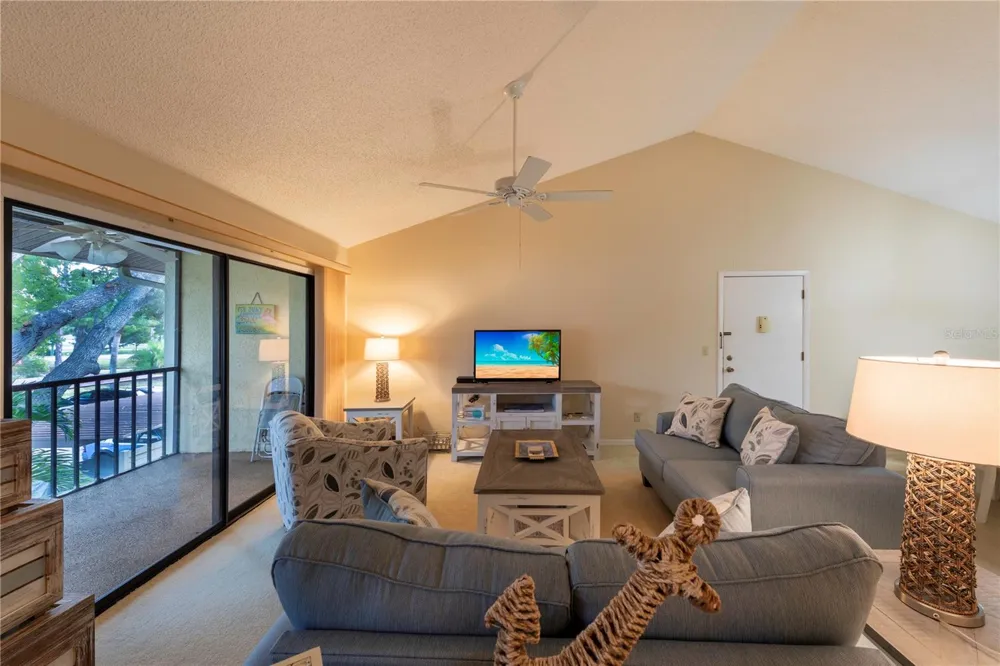 646 BIRD BAY DRIVE E #207 Venice, FL 34285