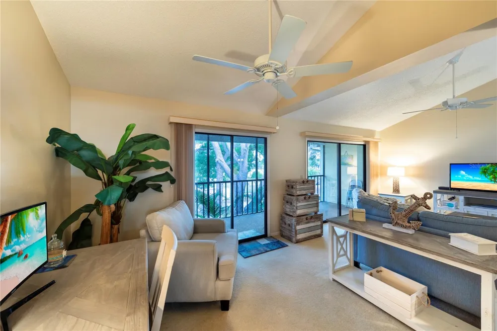 646 BIRD BAY DRIVE E #207 Venice, FL 34285