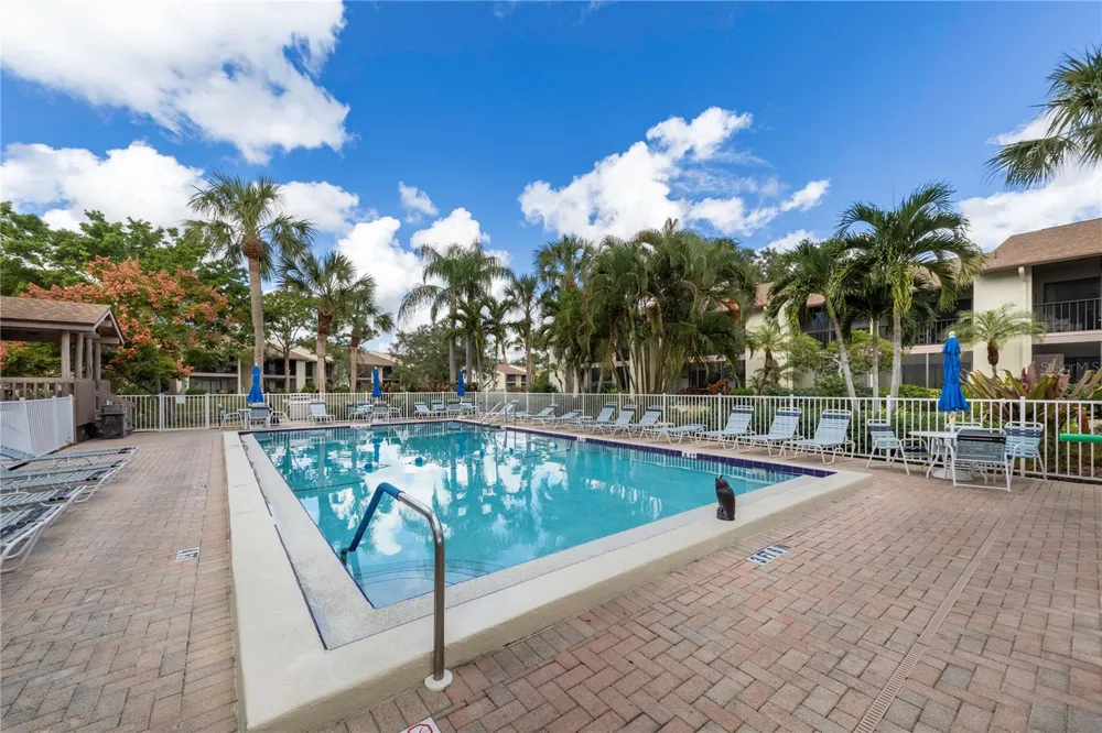 646 BIRD BAY DRIVE E #207 Venice, FL 34285