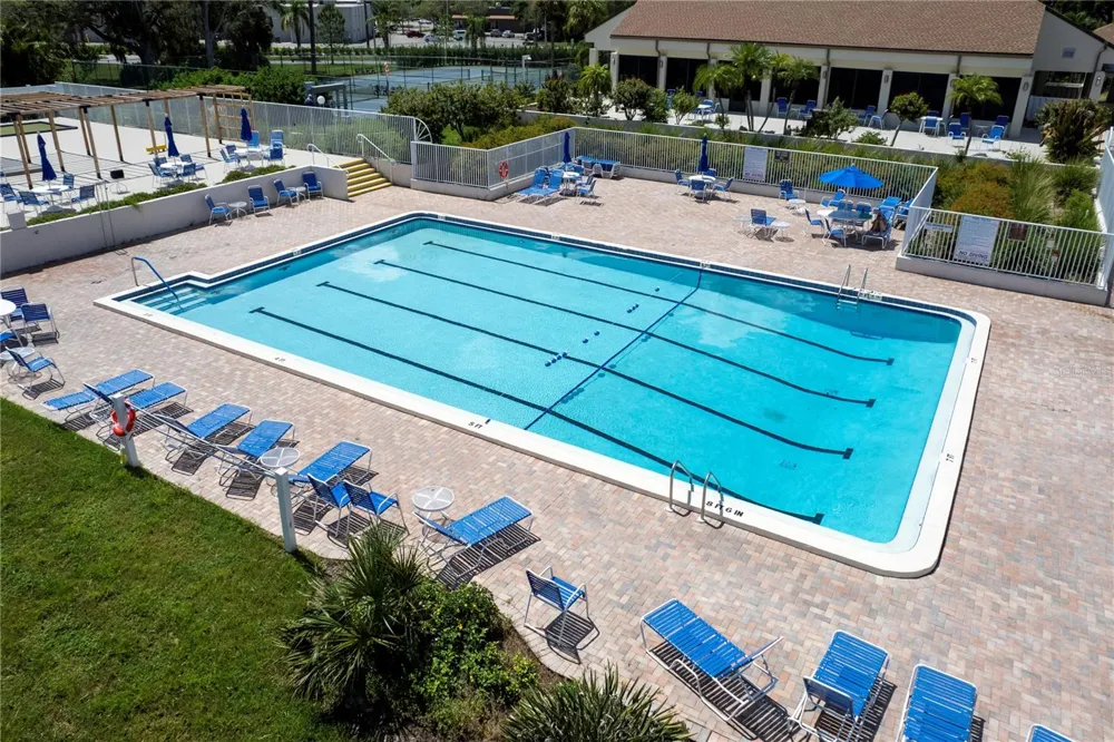 646 BIRD BAY DRIVE E #207 Venice, FL 34285