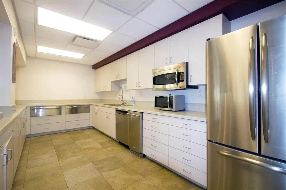 646 BIRD BAY DRIVE E #207 Venice, FL 34285