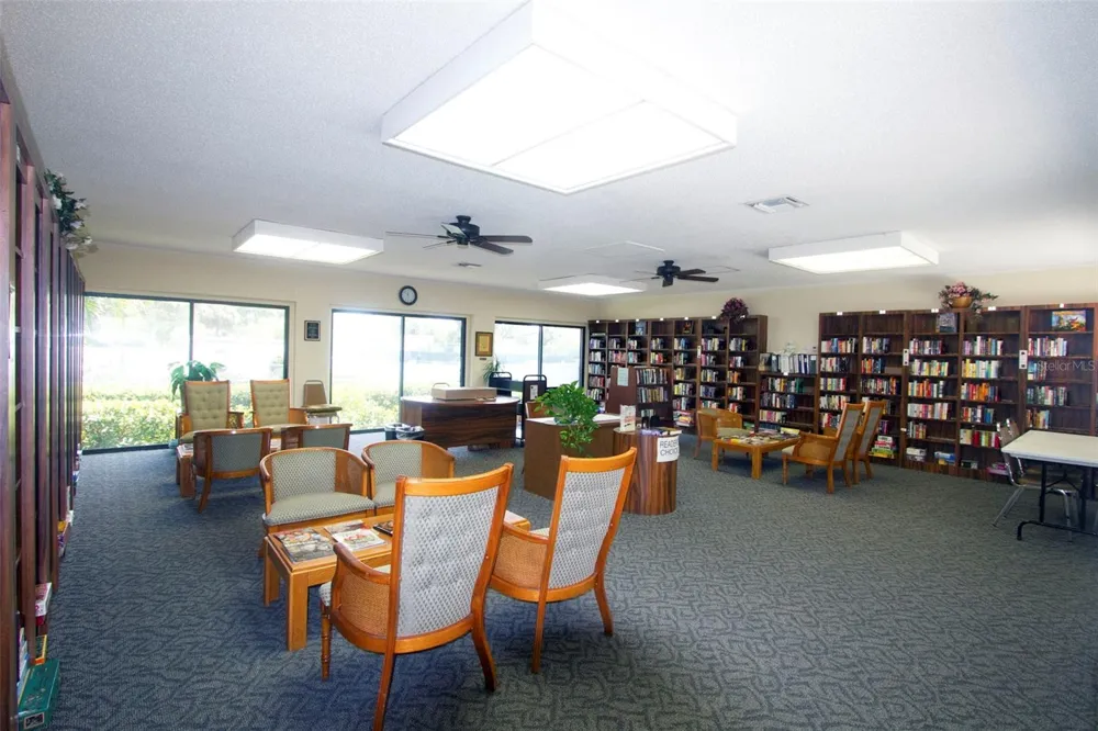 646 BIRD BAY DRIVE E #207 Venice, FL 34285