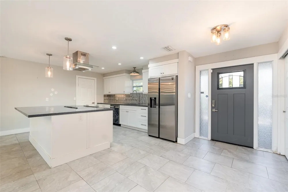 2746 HIBISCUS STREET Sarasota, FL 34239