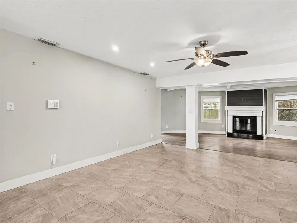 2746 HIBISCUS STREET Sarasota, FL 34239