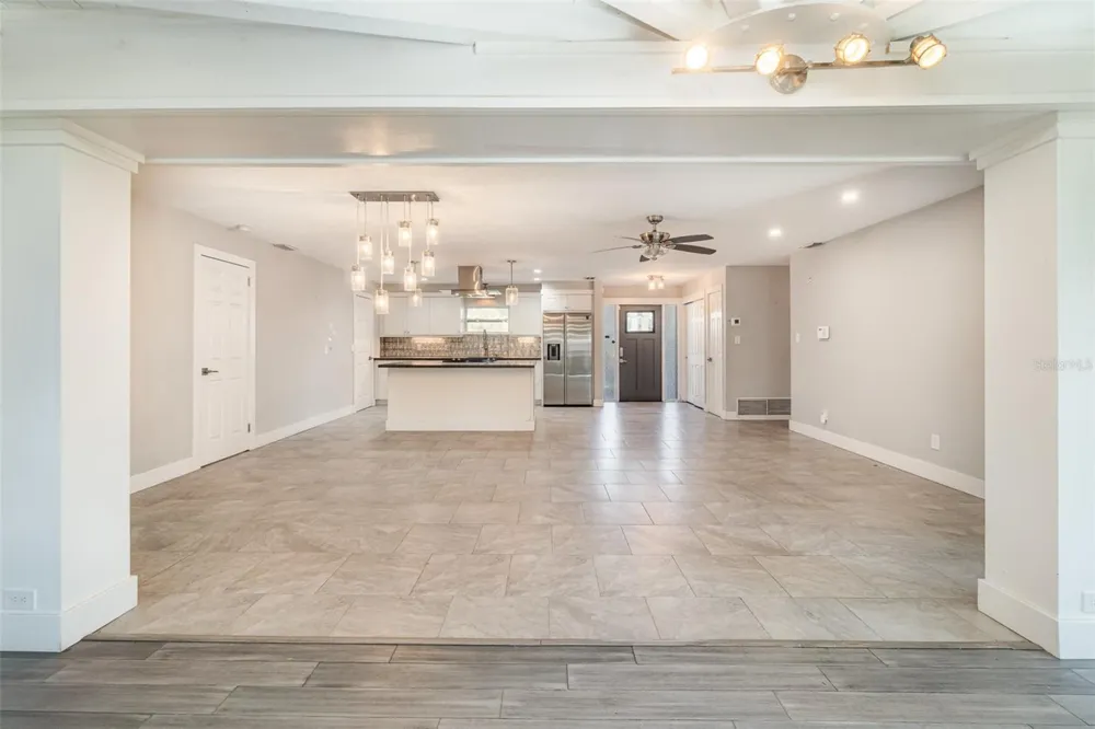 2746 HIBISCUS STREET Sarasota, FL 34239