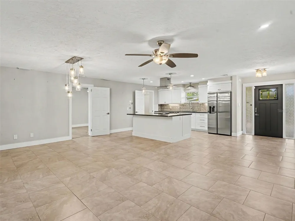 2746 HIBISCUS STREET Sarasota, FL 34239