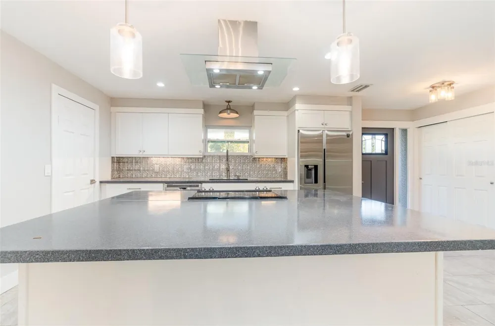 2746 HIBISCUS STREET Sarasota, FL 34239
