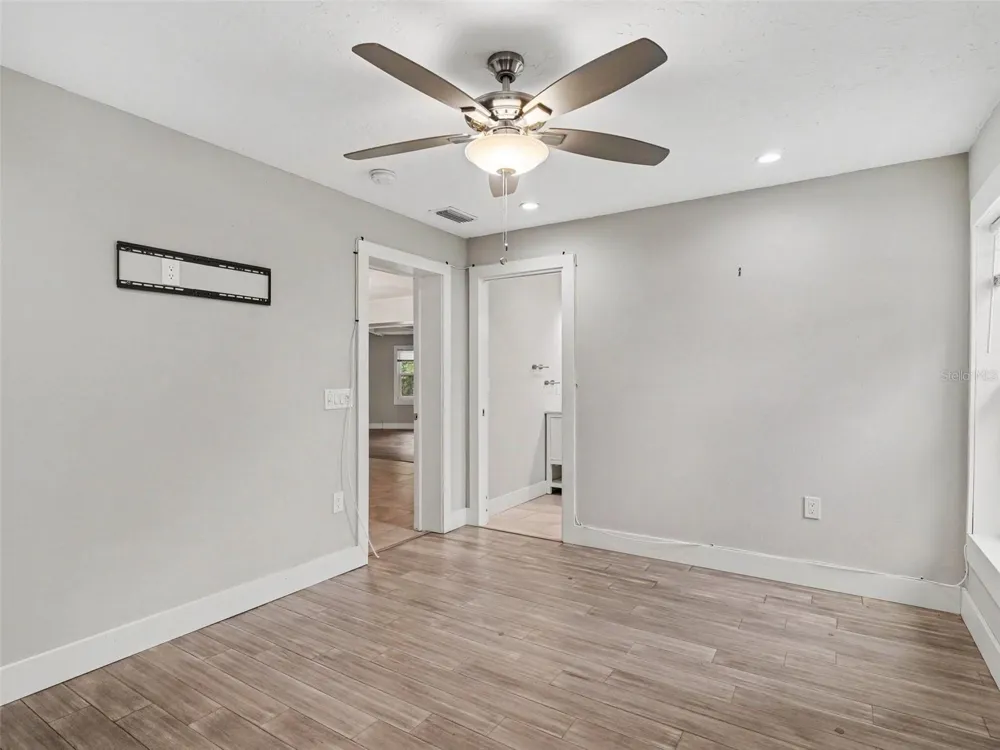 2746 HIBISCUS STREET Sarasota, FL 34239
