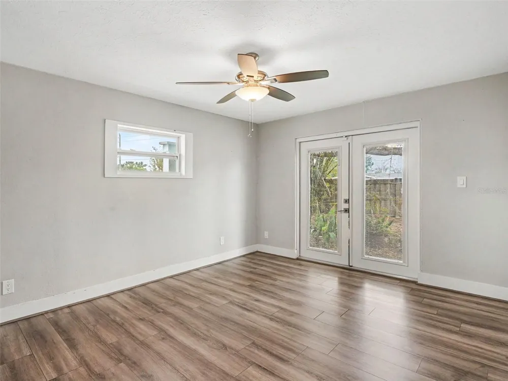 2746 HIBISCUS STREET Sarasota, FL 34239