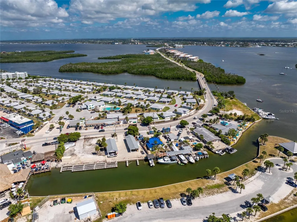 1285 GULF BOULEVARD #4 Englewood, FL 34223