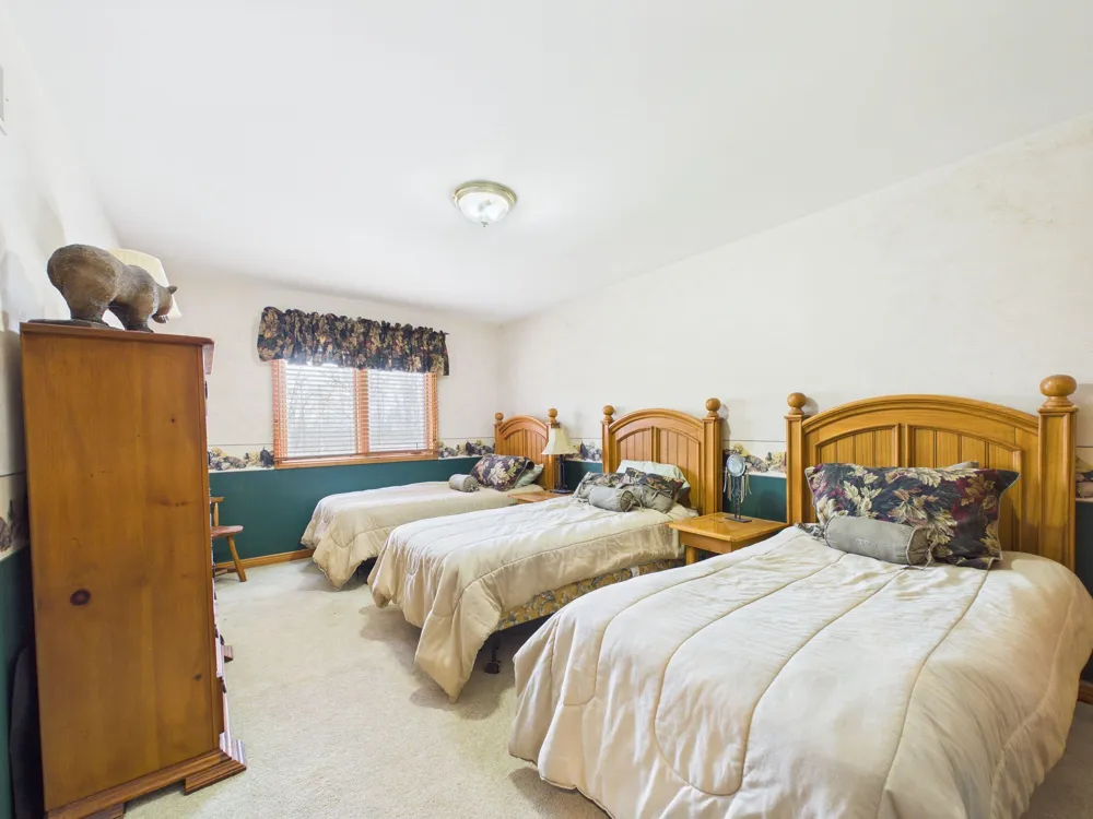 10838 Broad Road Lachine, MI 49753