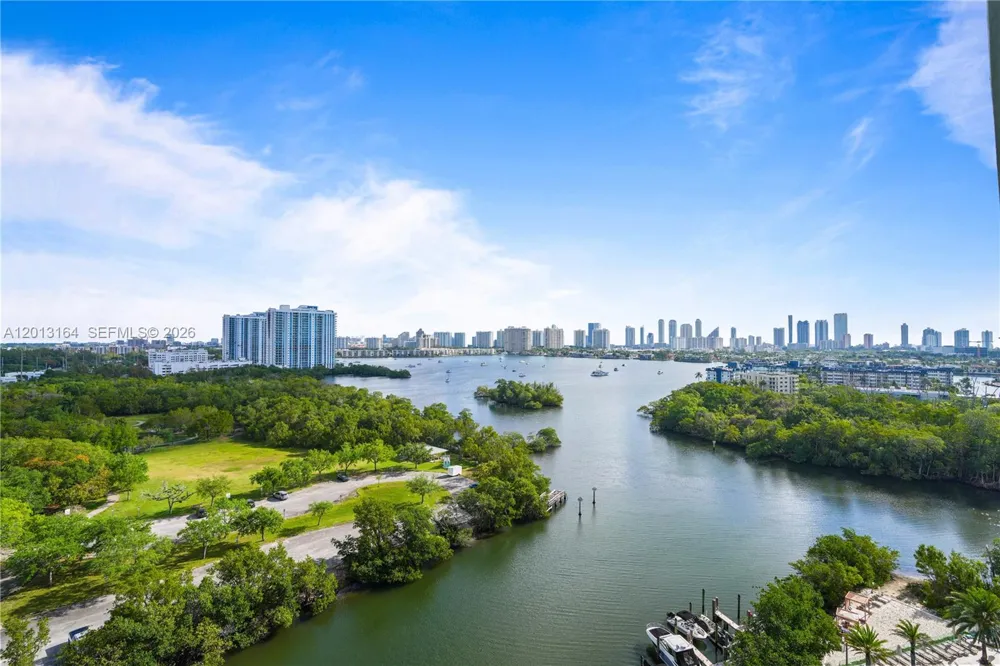 16385 Biscayne Blvd #1402 North Miami Beach, FL 33160
